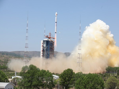Tên lửa Trường Chinh 4B mang theo các vệ tinh rời bệ phóng từ Trung tâm phóng vệ tinh Thái Nguyên ngày 30/5 vừa qua.